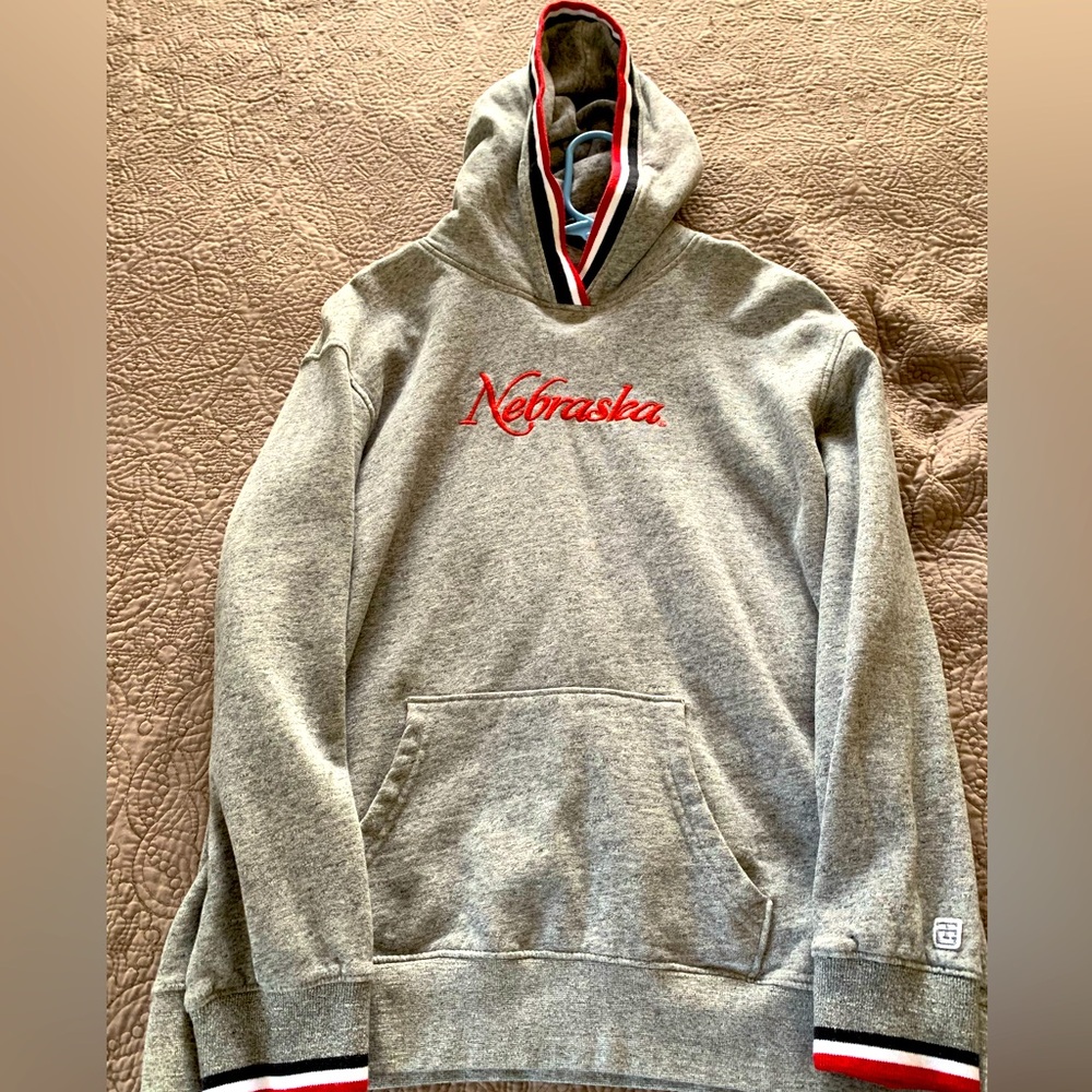 Tailgate (AEO) Nebraska Cornhuskers Hoodie - EUC!